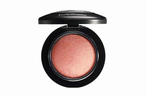 Освежающий макияж. Как выглядеть свежо, если не выспалась: 8 makeup-лайфхаков
