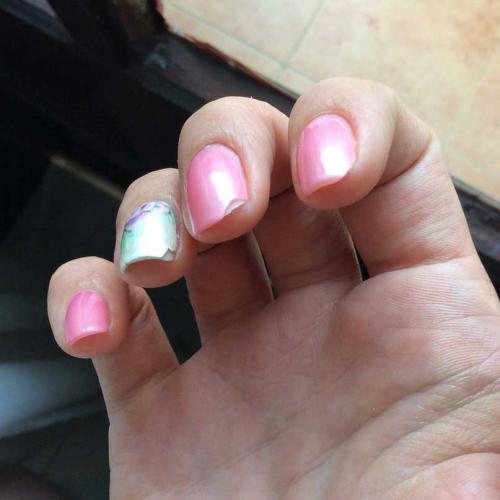 Гель-лак скалывается на кончиках. 6 причин сколов геля на ногтях