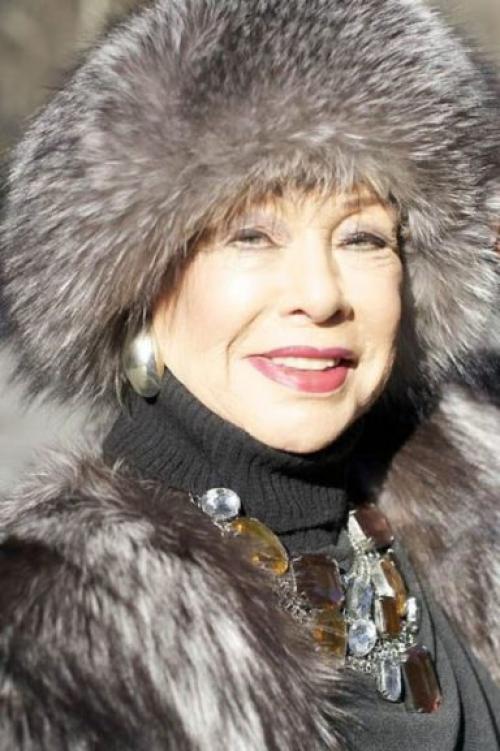 Головной убор для женщины 40 лет. Меховые шапки для женщин за 40