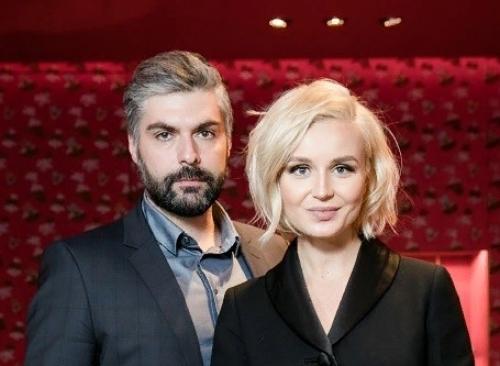 Полина Гагарина Исхаков дмитрий. Дмитрий Исхаков попал в неприятную ситуацию в аэропорту. Его ударило воротами, расположенными около паспортного контроля. После этого у супруга Гагариной осталась шишка, но он считает, что все могло быть гораздо хуже.