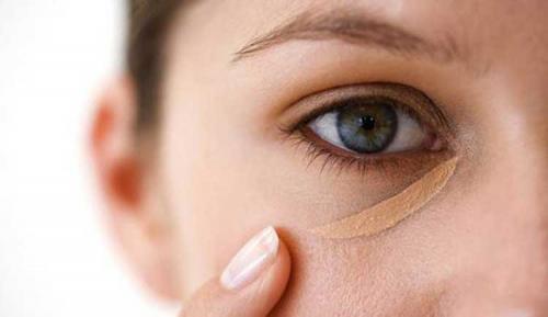 Как избавиться от темных кругов под глазами навсегда. Как избавиться от темных кругов (синяков) под глазами, быстро и эффективно