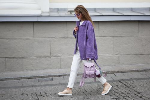 Платье с кедами 2020. Самые модные кроссовки в 2020 – фото-обзор новинок