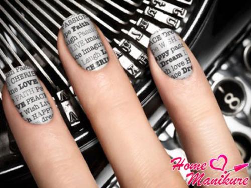 Как сделать газетный маникюр в домашних условиях без спирта. Стильный маникюр из обычной газеты