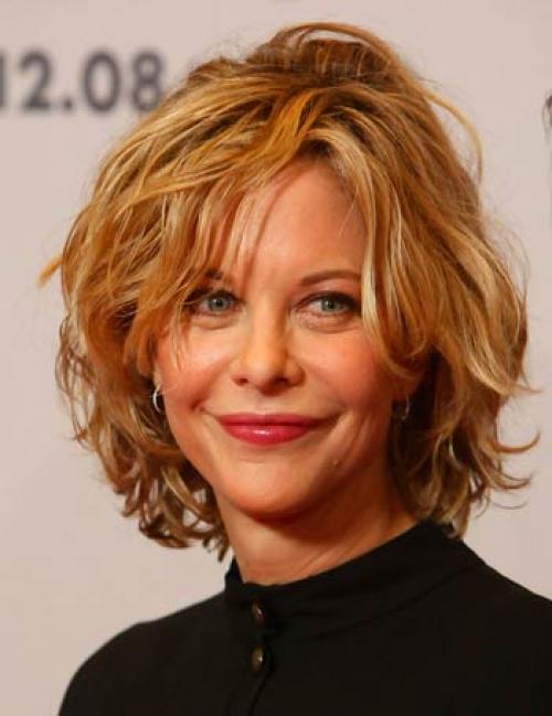 Какой цвет молодит. Какой цвет действительно молодит женщину после 50 лет