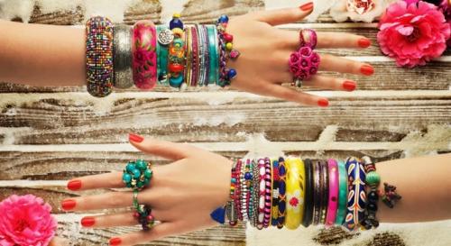 Браслеты из пряжи. Браслеты из ниток 02