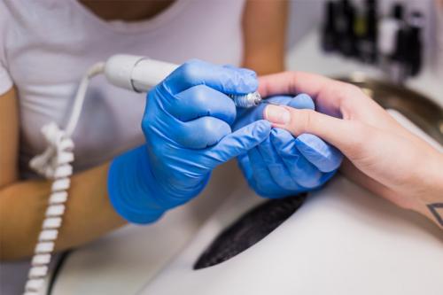 Набор для маникюра, как пользоваться. Электрический маникюрный набор для домашнего использования 12