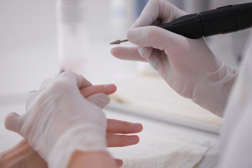 Набор для маникюра, как пользоваться. Электрический маникюрный набор для домашнего использования 13