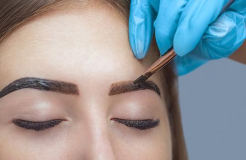 Уход за бровями после окрашивания хной. Как ухаживать за бровями после окрашивания хной