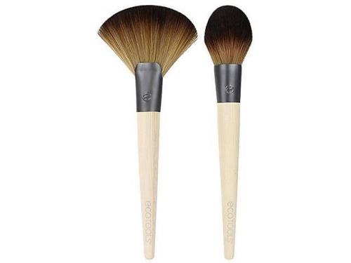 Виды кисточек для макияжа. Кисти для макияжа: какие кисточки для чего нужны, их назначение 08