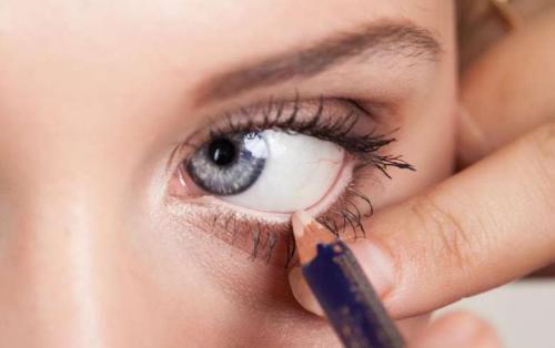 Как правильно красить глаза. Как правильно и красиво накрасить глаза карандашом — рекомендации поэтапно