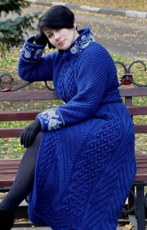 Пальто на полную фигуру фасоны. Фасоны пальто для полных женщин фото