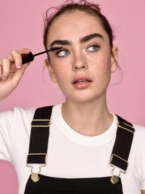 Как правильно краситься блондинкам. Макияж для блондинок: самые важные правила для светловолосых 13