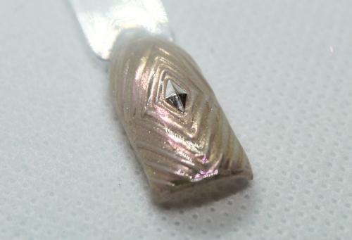 Маникюр втирка розовая со стразами. Идеи маникюра с втиркой – пошаговые мастер-классы