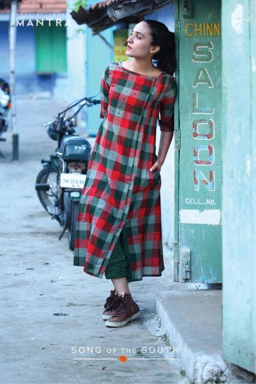 С чем носить платье чулок ниже колена. Верхняя одежда 16