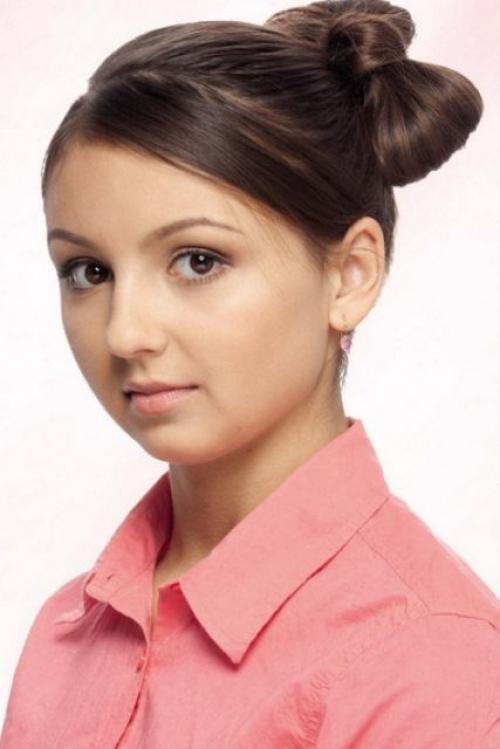 Прически брюнеткам на длинные волосы офисные. Офисный бант из волос