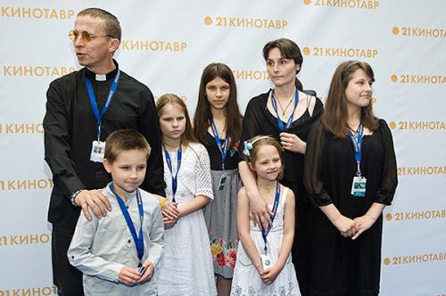 У кого из звезд пахнет изо рта. Какие «звезды плохо пахнут»? 08 У кого из звезд пахнет изо рта. Какие «звезды плохо пахнут»? 08