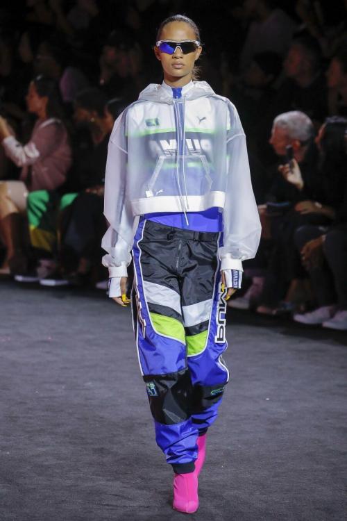 Спортивный стиль в одежде для женщин 40 лет. Зима, спорт и мода для женщин после 40 лет