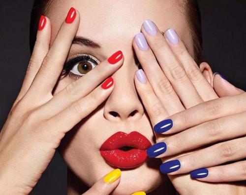 Какой цвет на короткие ногти лучше. Идеальный маникюр: какие оттенки лака делают руки визуально красивее