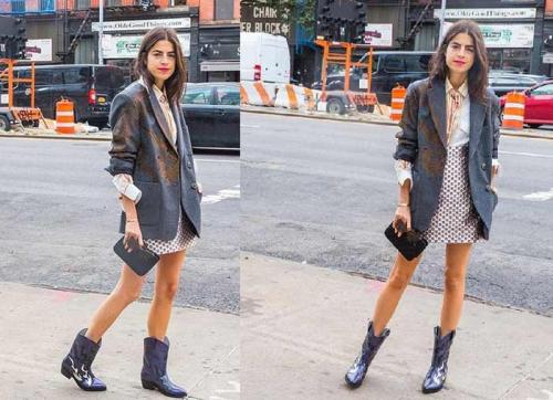 С чем носить женские казаки. Смотрятся потрясающе: казаки — самая модная обувь этой осени, как носить