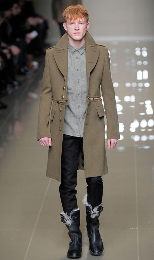 Пальто и сапоги сочетание мужские. Как и с чем носить мужские сапоги