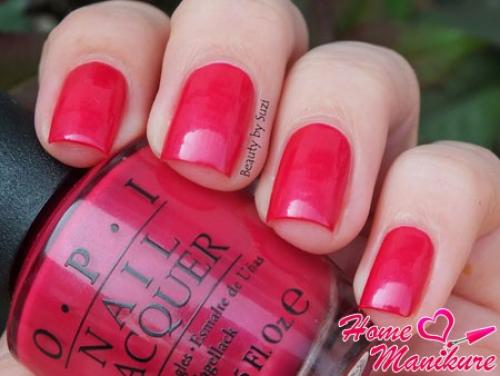 Темно малиновый маникюр. Летнее настроение с малиновым маникюром