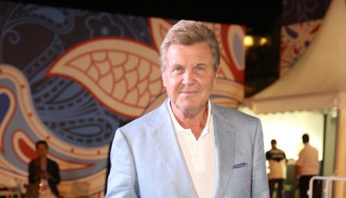 Звездный маникюр.