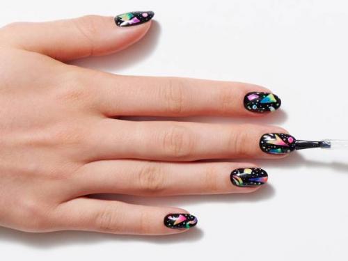 Космический маникюр. Ты просто космос: как изобразить на ногтях ночное небо?