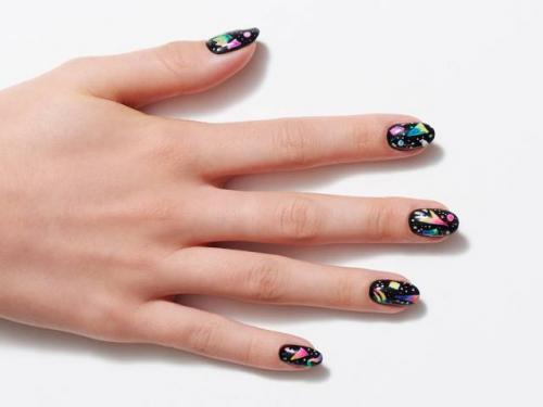 Космический маникюр. Ты просто космос: как изобразить на ногтях ночное небо?