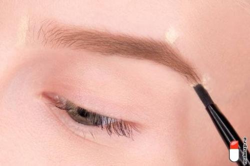 Самые необходимые кисти для макияжа. 6 кистей для макияжа, которые должны быть у каждой девушки