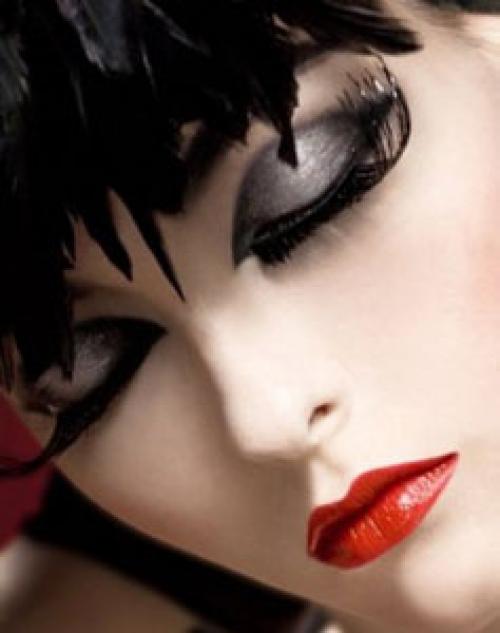 Сияющий макияж в домашних условиях. Как создать макияж с эффектом сияющей кожи: 5 простых шагов 22