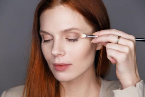 Сияющий макияж глаз. Макияж глаз для начинающих