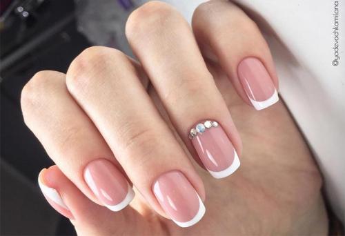 Французский маникюр маленький. Виды французского маникюра 17 Французский маникюр маленький. Виды французского маникюра 17