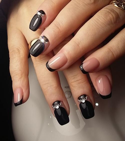 Французский маникюр маленький. Виды французского маникюра 15 Французский маникюр маленький. Виды французского маникюра 15