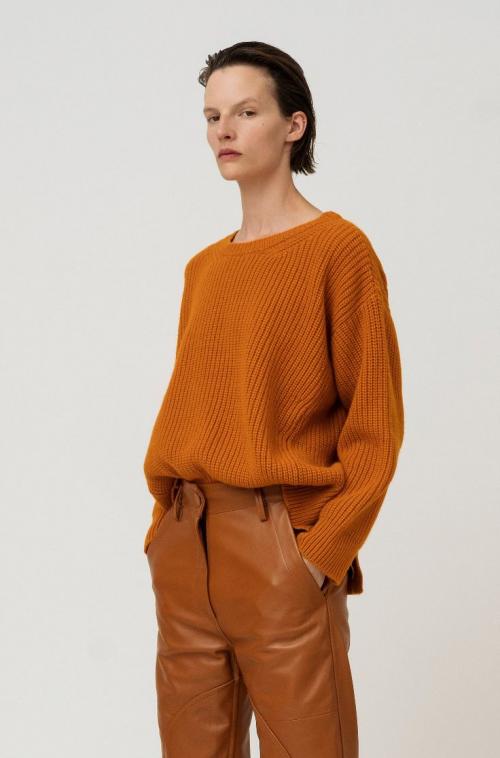 Как модно одеваться 2020. Базовый женский гардероб 2020: основные предметы одежды