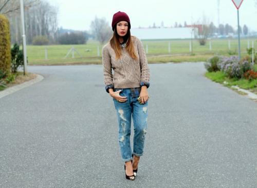 Как носить рваные джинсы осенью. [:RU]Как носить рваные джинсы осенью и зимой.[:]