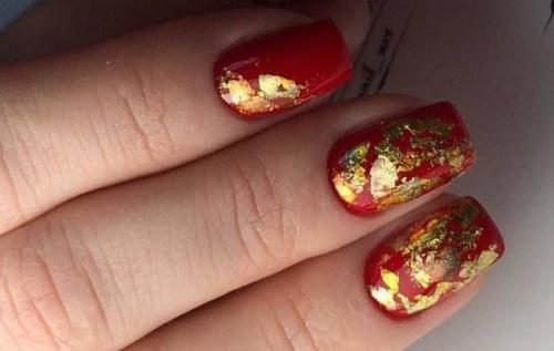 Красный маникюр с золотом. Красный маникюр с дизайном: фото