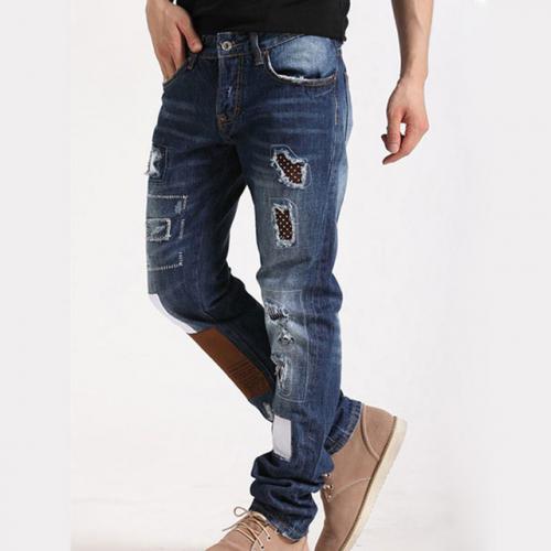 Как выбрать подходящий размер рваных джинсов для мужчины с черной косухой. Каковы особенности мужских рваных джинсов, с чем сочетаются