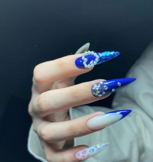 Как создать идеальный синий френч на белой базе: советы и рекомендации 02 Как создать идеальный синий френч на белой базе: советы и рекомендации 02