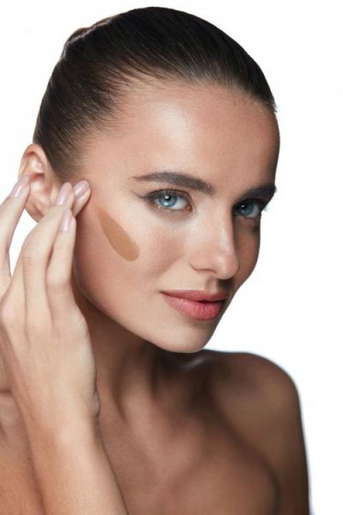 Как сделать скульптурирование лица естественным и незаметным. 6 бьюти-трюков для незаметного контуринга