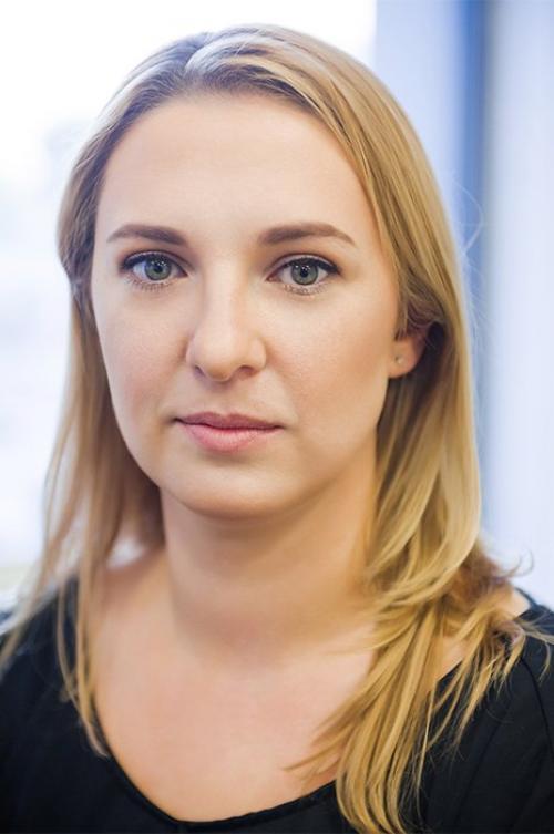 Идеальные контуры: как наносить скульптор на овальное лицо 18