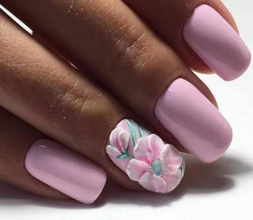 Нежно-розовый маникюр. Преимущества нежно-розового цвета