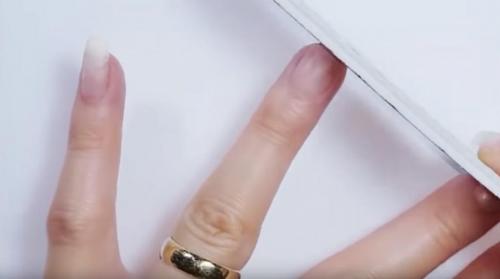 Как нарастить ногти если нет геля и типс. Наращивание ногтей базой на салфетку 06 Как нарастить ногти если нет геля и типс. Наращивание ногтей базой на салфетку 06