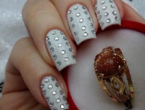 Как красиво выложить стразы на ногтях. Рекомендации специалистов по дизайну ногтей со стразами