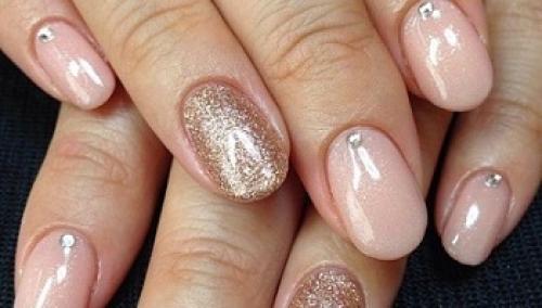 Как клеить стразы на ногти, чтобы долго держались. Как правильно приклеить стразы на ногти