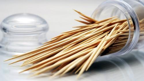 Как убрать излишки фольги вокруг кутикул. Инструменты в помощь