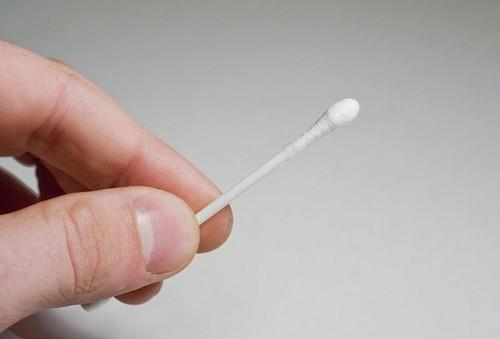 Как убрать излишки фольги вокруг кутикул. Инструменты в помощь