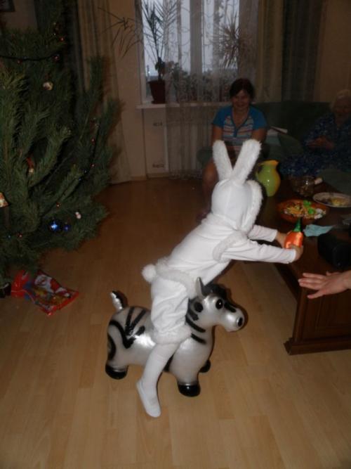 Ушки зайчика для мальчика. Костюм зайчика своими руками — простые и оригинальные варианты пошива и главное, что можно использовать, чтобы сделать костюм смотрите в обзоре с фото!