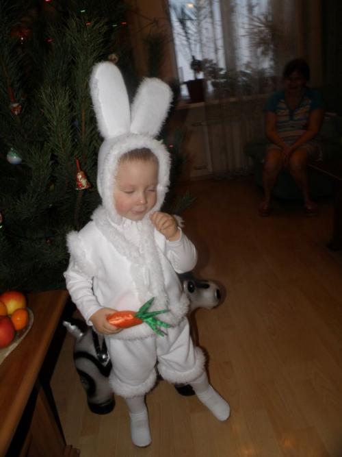 Ушки зайчика для мальчика. Костюм зайчика своими руками — простые и оригинальные варианты пошива и главное, что можно использовать, чтобы сделать костюм смотрите в обзоре с фото!