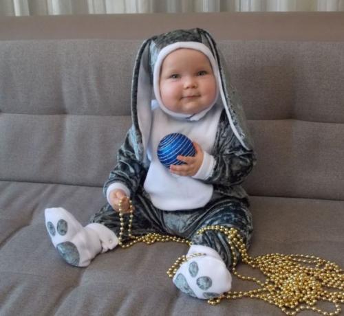 Ушки зайчика для мальчика. Костюм зайчика своими руками — простые и оригинальные варианты пошива и главное, что можно использовать, чтобы сделать костюм смотрите в обзоре с фото!