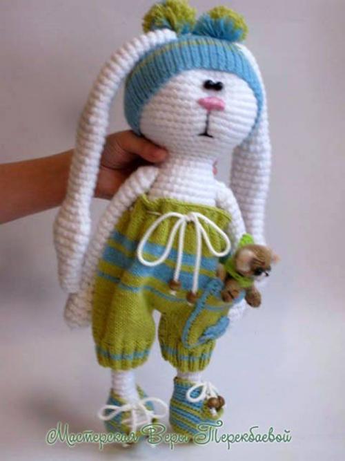 Ушки зайчика крючком. Как связать крючком зайца Тильду